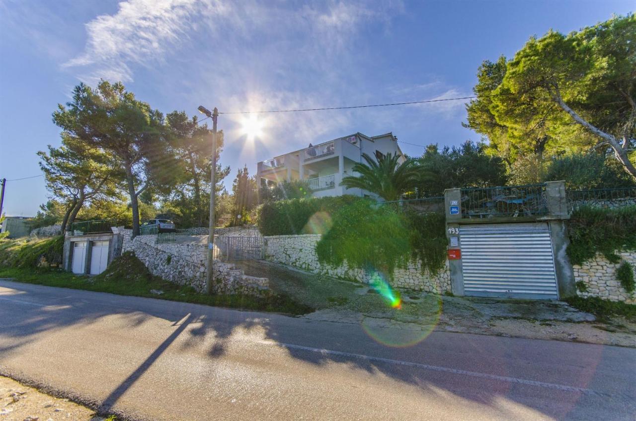 Apartments Dragica Slatine Exterior photo