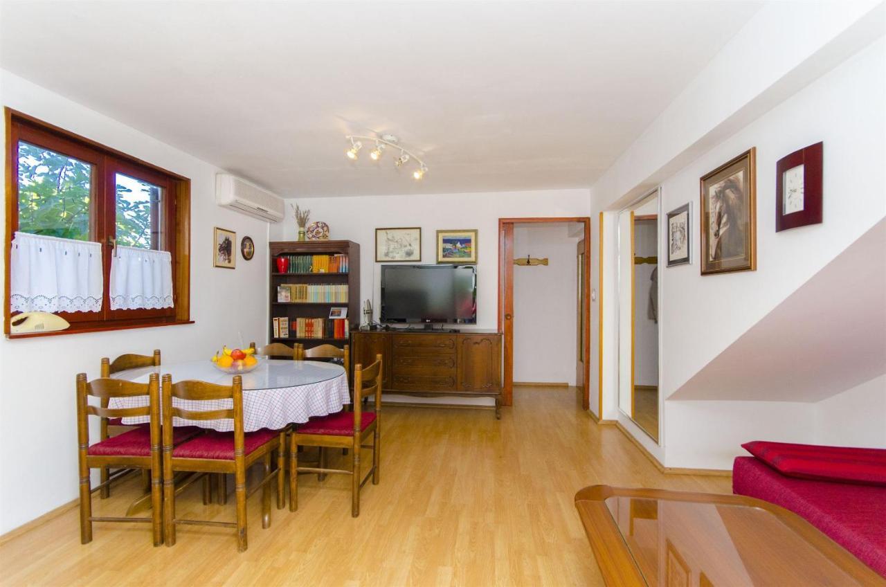 Apartments Dragica Slatine Exterior photo