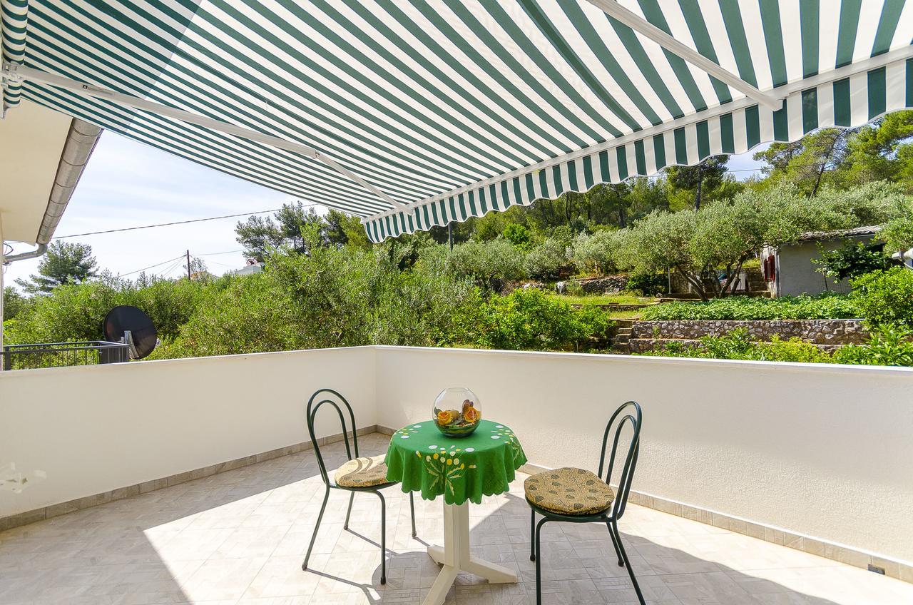 Apartments Dragica Slatine Exterior photo